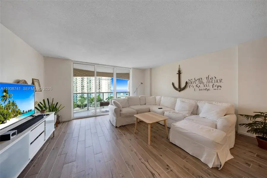 3800 S Ocean Dr #817, Hollywood, FL 33019 - Image #2