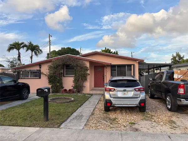17 E 50th Pl, Hialeah, FL 33013