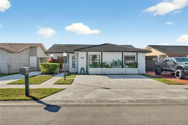 1136 SW 139th Pl, Miami, FL 33184