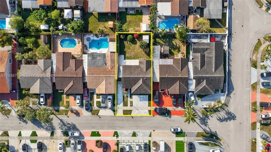 1136 SW 139th Pl, Miami, FL 33184 - Image #2