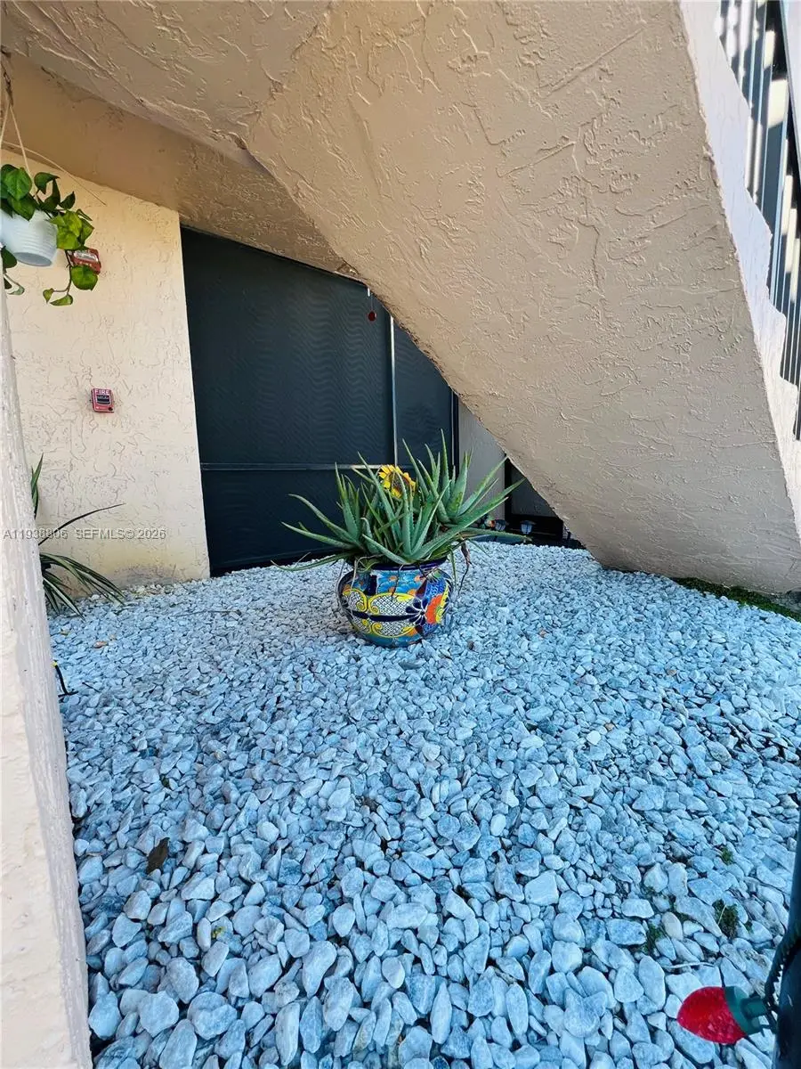 1190 Washington Cir #1190K, Homestead, FL 33034 - Image #2