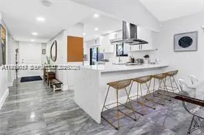 16039 Fairway Ln #113, Weston, FL 33326