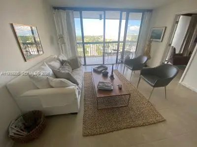 2425 Presidential Way #703, West Palm Beach, FL 33401 - Image #2