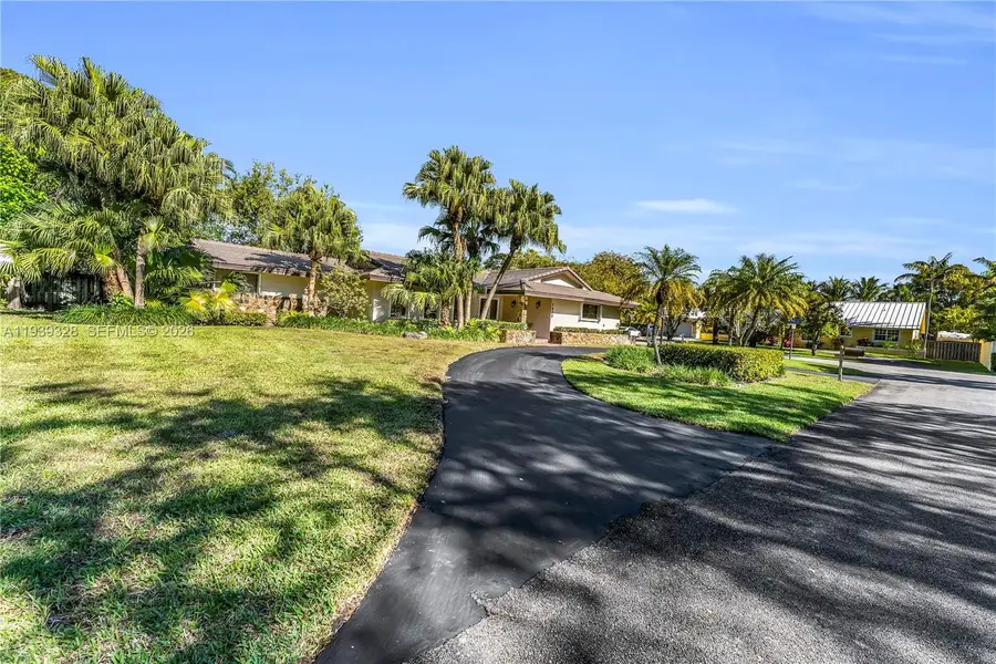 Address Withheld By Seller, Palmetto Bay, FL 33157 - Image #2