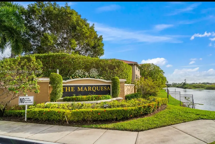 231 SW 116th Ave, Pembroke Pines, FL 33025 - Image #2