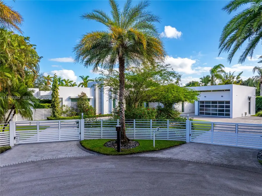 7218 SW 102nd St, Pinecrest, FL 33156 - Image #2