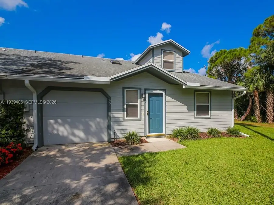 651 NE Wax Myrtle Way, Jensen Beach, FL 34957 - Image #2