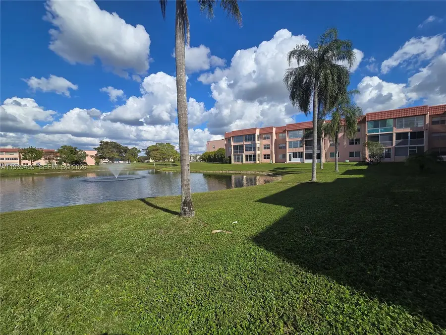 9441 Sunrise Lakes Blvd #108, Sunrise, FL 33322 - Image #3