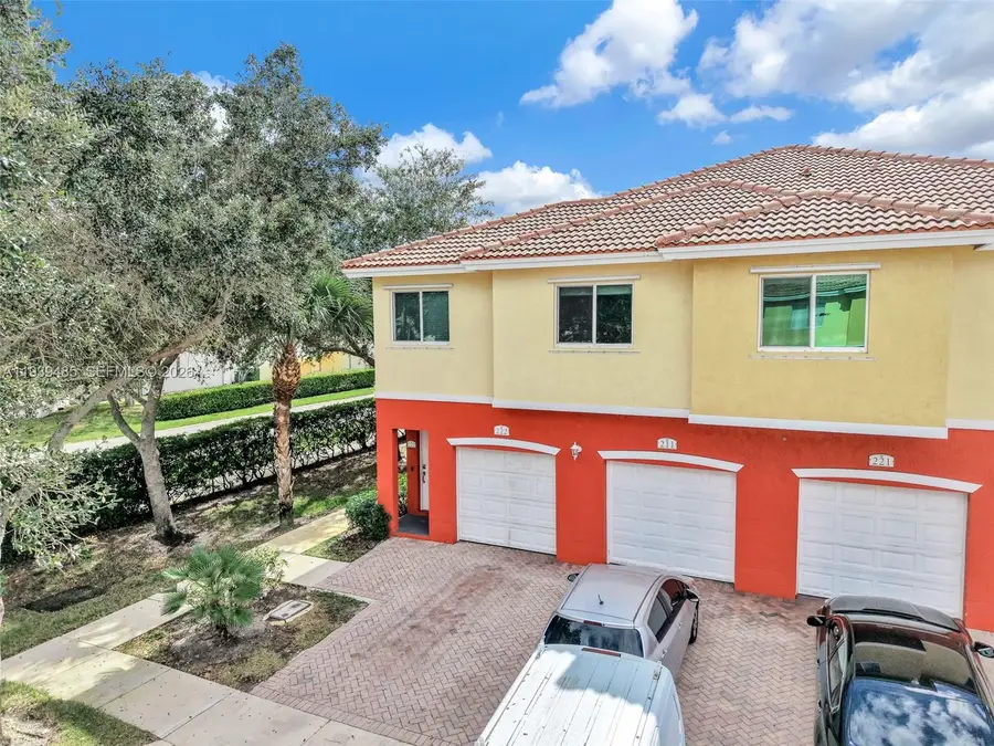 3340 Palomino Dr #222-2, Davie, FL 33024 - Image #2