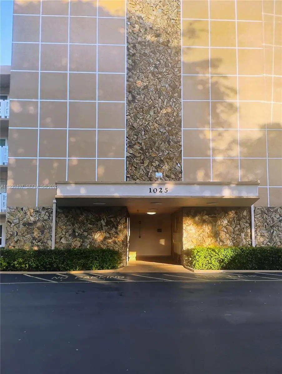 1025 SE 2nd Ave, Dania Beach, FL 33004 - Image #1