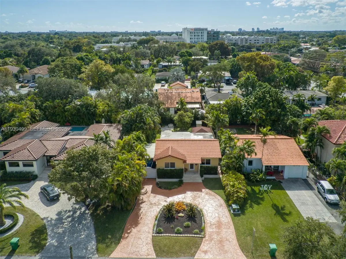 6120 SW 27th St, Miami, FL 33155 - Image #1
