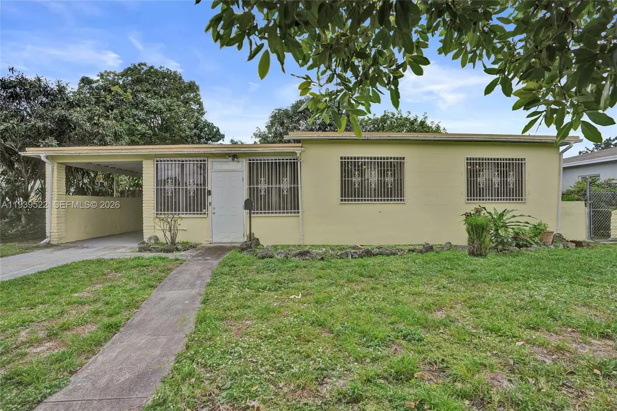 1050 NE 153rd Ter, North Miami Beach, FL 33162 - Image #1