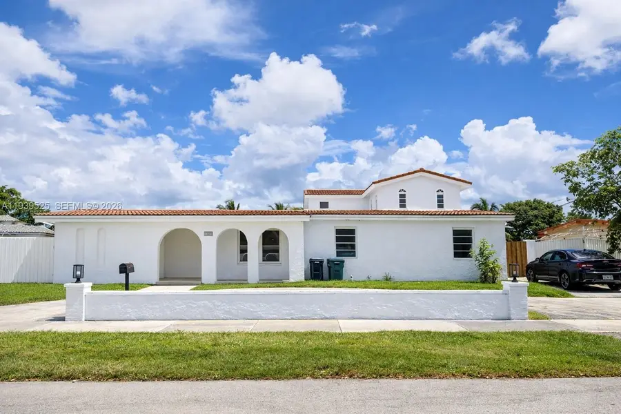 10981 SW 44th St, Miami, FL 33165 - Image #3