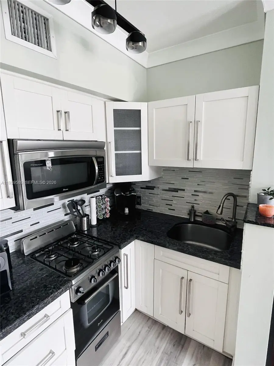 1320 Drexel Ave #301, Miami Beach, FL 33139 - Image #3