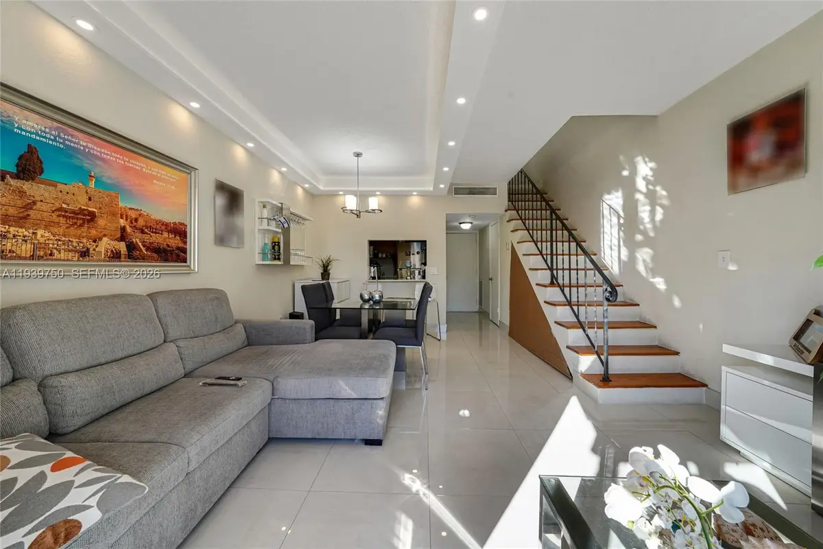 1305 W 53rd St #429, Hialeah, FL 33012 - Image #1