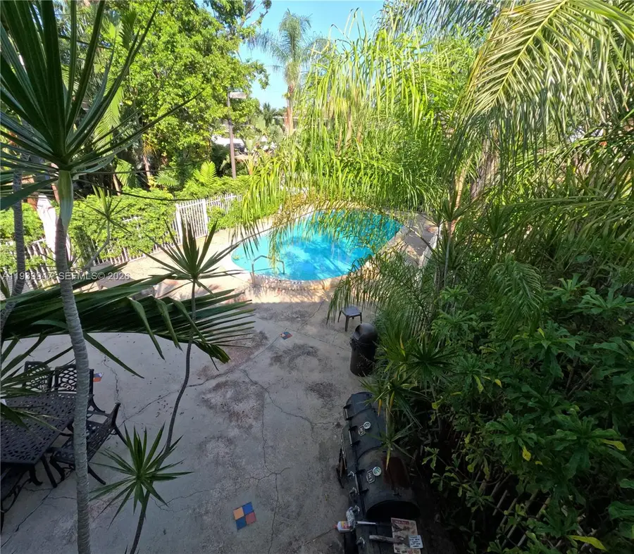 1423 Holly Heights Dr #15, Fort Lauderdale, FL 33304 - Image #3