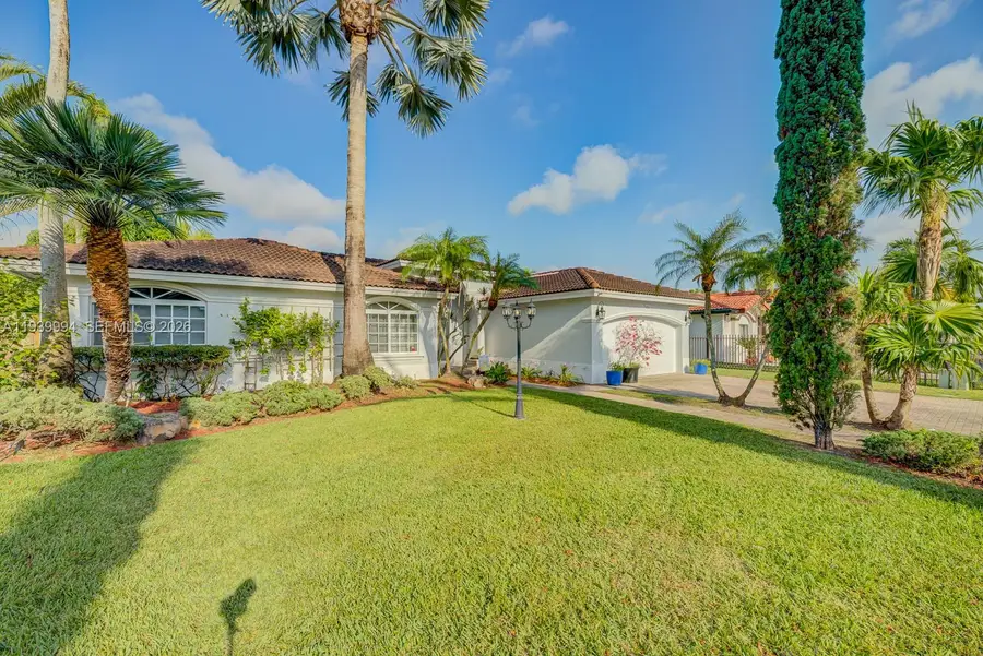 18128 SW 151st Ave, Miami, FL 33187 - Image #2