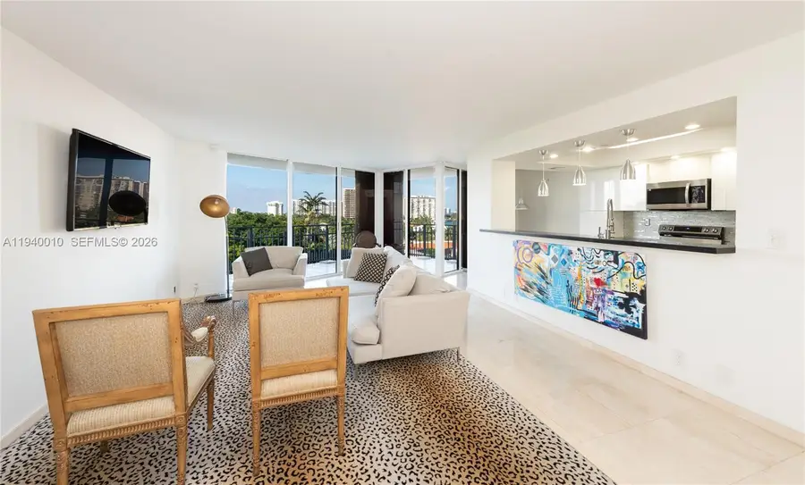 4000 Towerside Ter #805, Miami, FL 33138 - Image #3