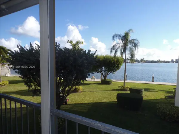 3020 Marcos Dr #S214, Aventura, FL 33160