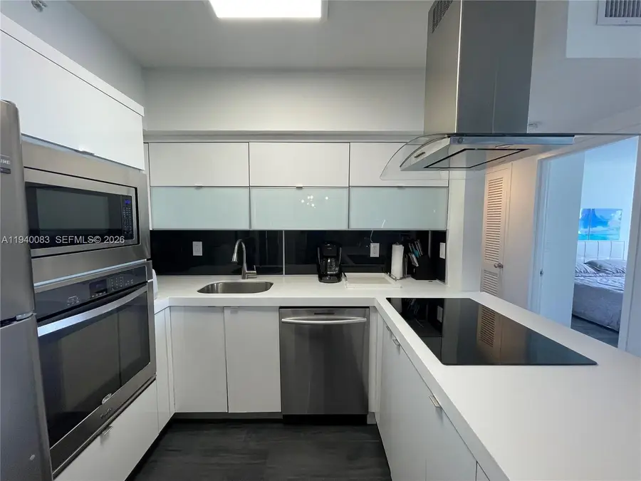 1500 Bay Rd #1118S, Miami Beach, FL 33139 - Image #3