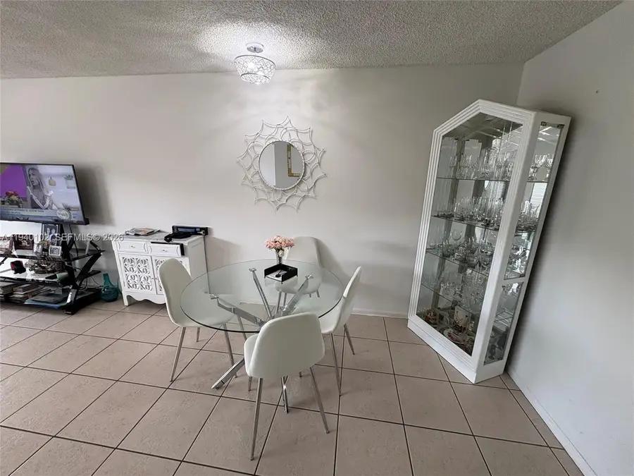 9101 Sunrise Lakes Blvd #218, Sunrise, FL 33322 - Image #2