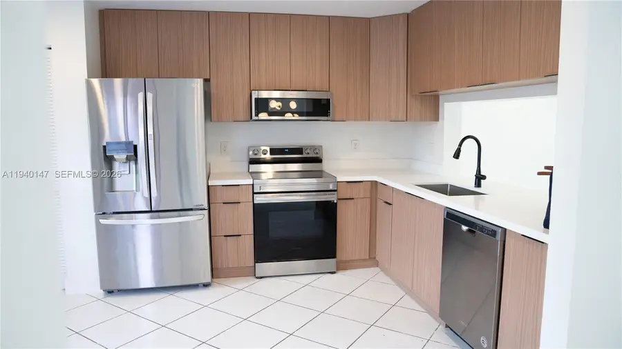 9023 SW 113th Place Cir W, Miami, FL 33176 - Image #3