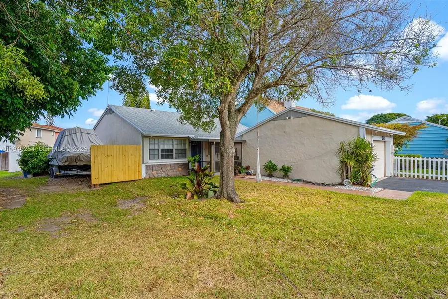1370 Osprey Ct, Homestead, FL 33035 - Image #3