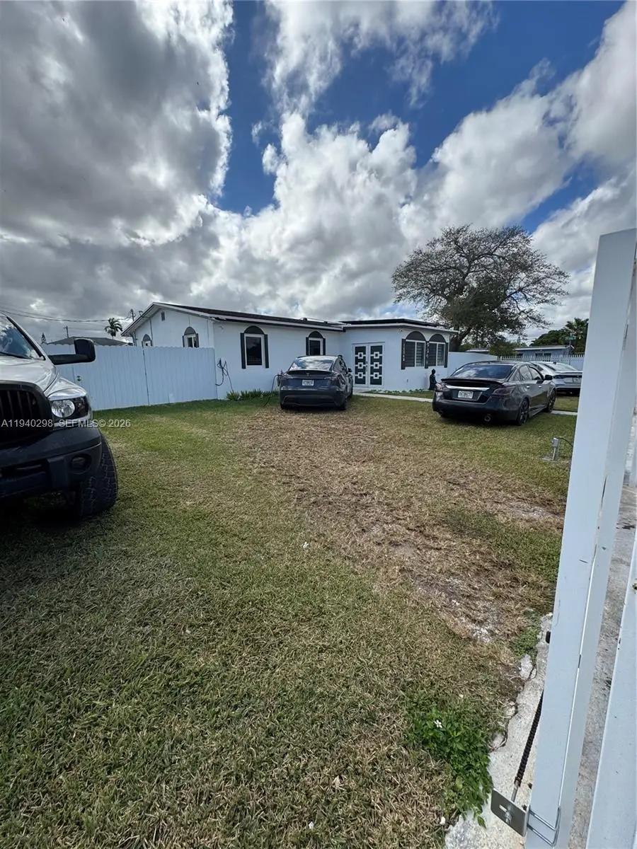Address Withheld By Seller, Homestead, FL 33033 - Image #2
