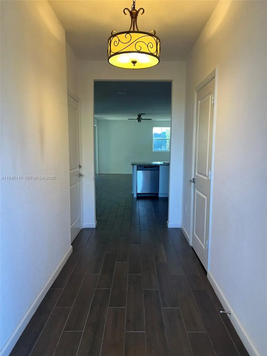 2432 SE 15th St, Homestead, FL 33035 - Image #3