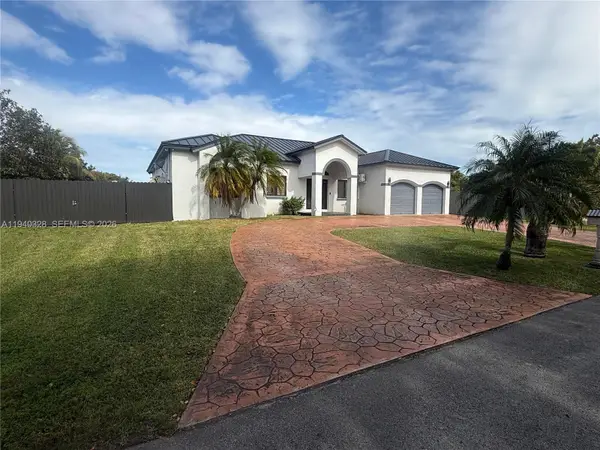 13205 SW 218th Ter, Miami, FL 33170