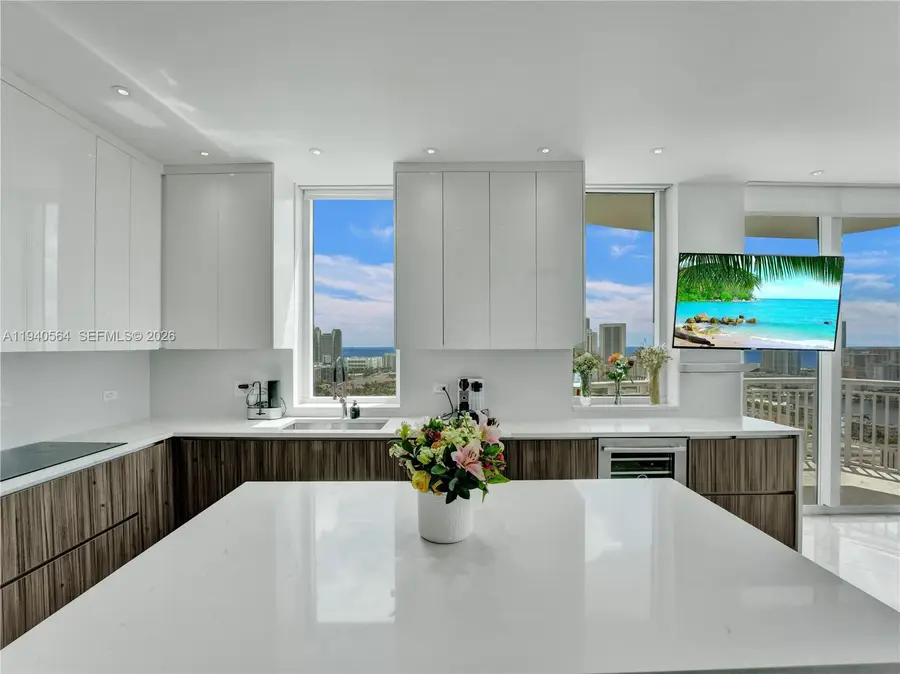 1755 E Hallandale Beach Blvd #PH04E, Hallandale Beach, FL 33009 - Image #3