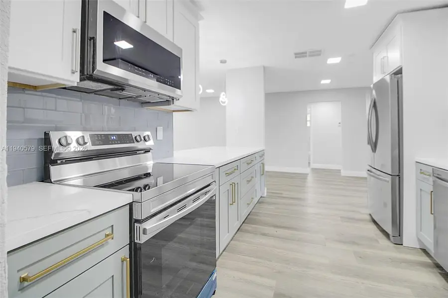 931 NW 38th Ave, Lauderhill, FL 33311 - #3