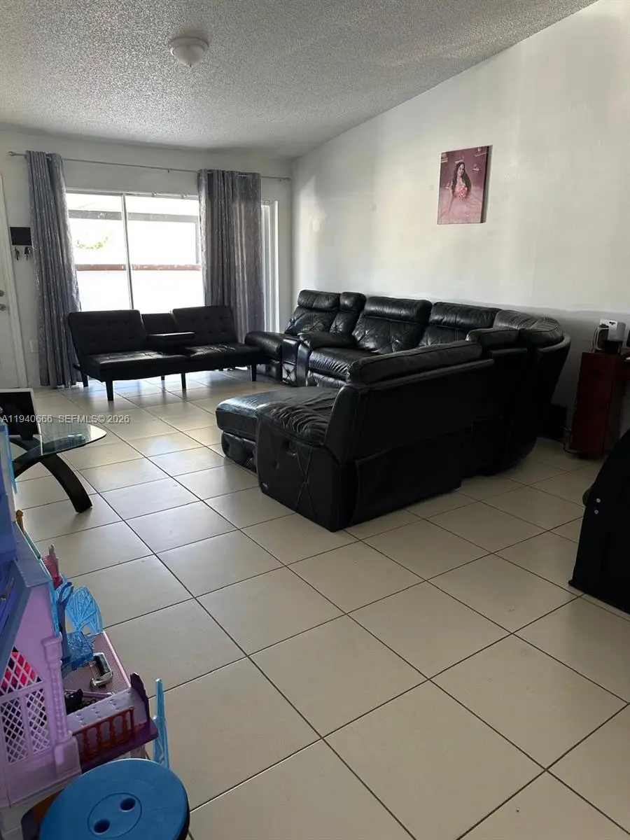 3242 NW 203rd St, Miami Gardens, FL 33056 - Image #3