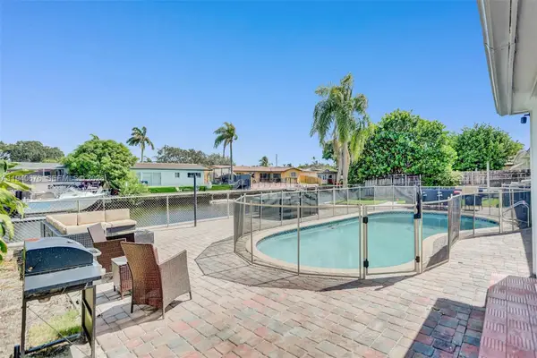 2827 Arthur St, Hollywood, FL 33020