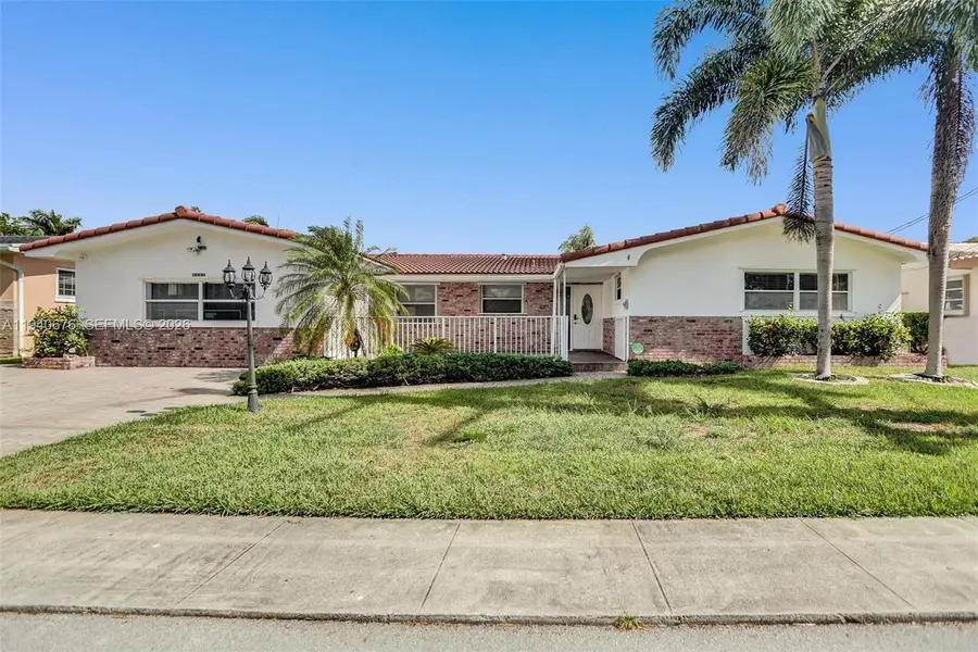 2827 Arthur St, Hollywood, FL 33020 - Image #3