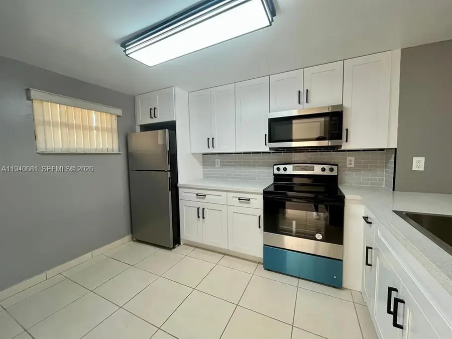 1100 NW 87th Ave #403, Coral Springs, FL 33071 - Image #3