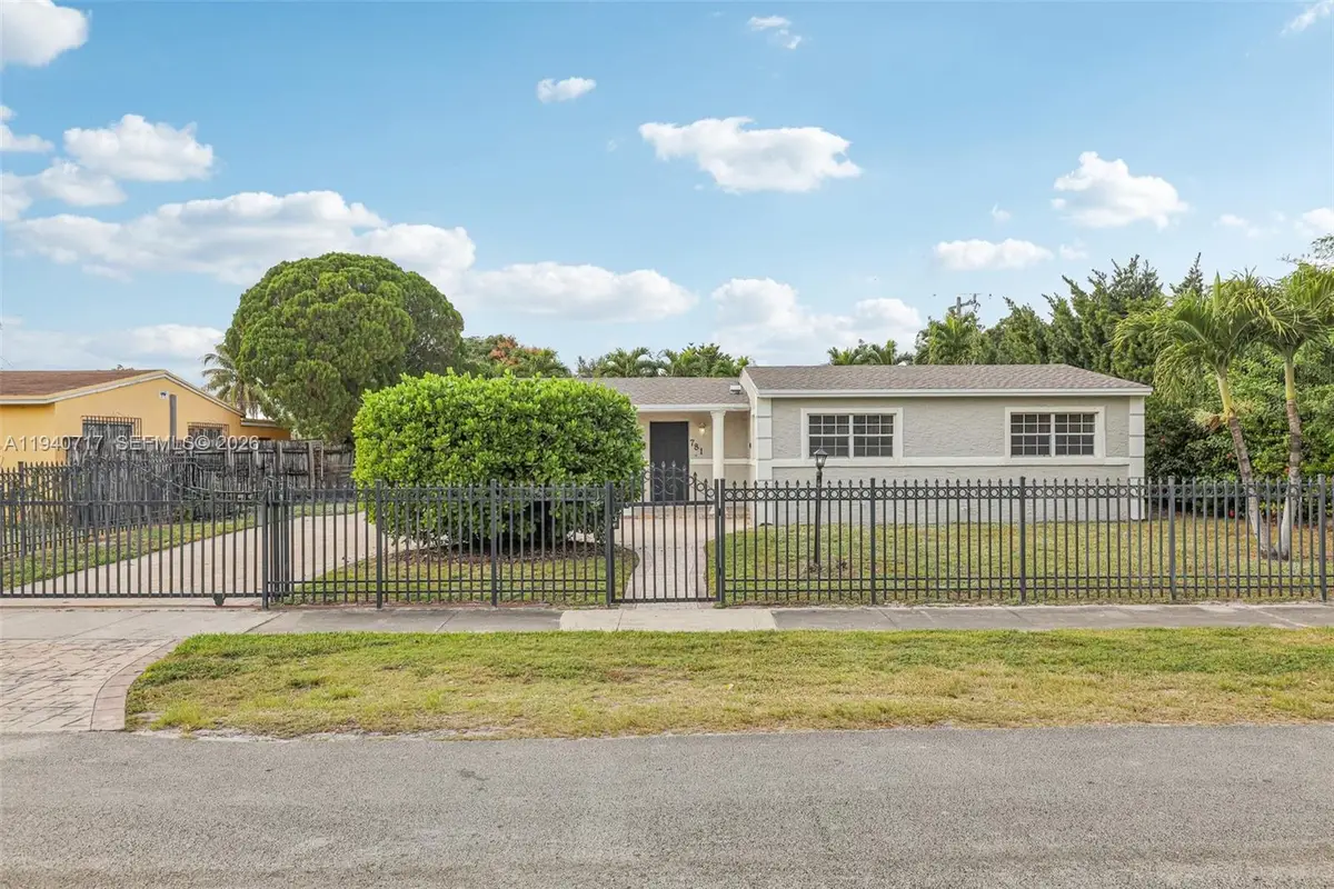 781 NW 183rd Dr, Miami Gardens, FL 33169 - Image #1