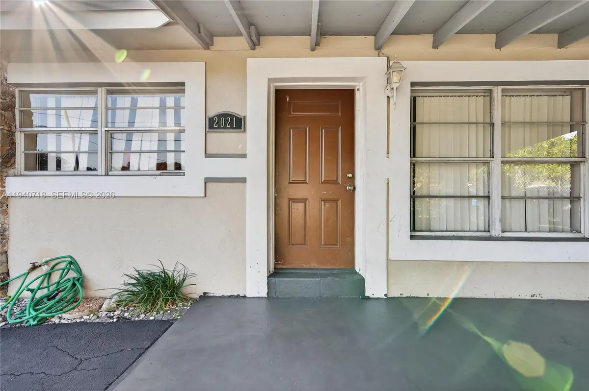 2021 NW 29th Ave, Fort Lauderdale, FL 33311 - Image #1