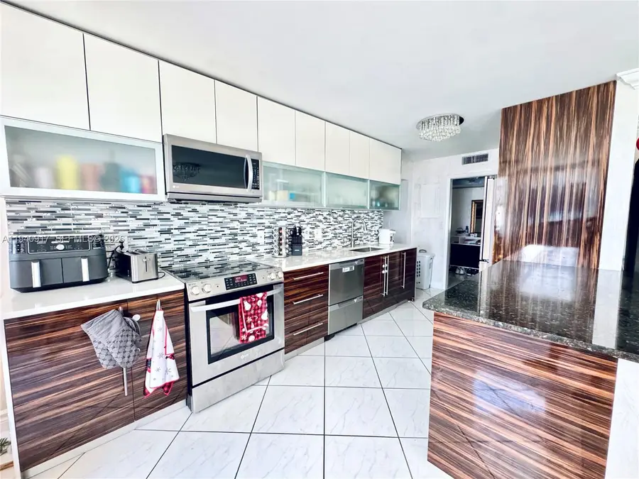 1920 S Ocean Dr #6A, Hallandale Beach, FL 33009 - Image #2