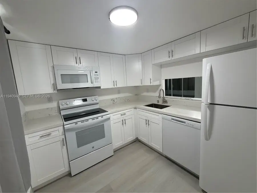 2998 NW 48th Ter #224, Lauderdale Lakes, FL 33313 - Image #2