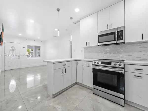 1230 NW 35th St, Miami, FL 33142