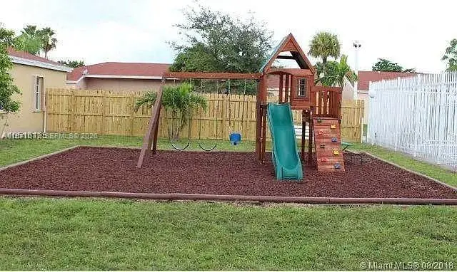 885 NE 213th Ter #2, Miami, FL 33179 - #3