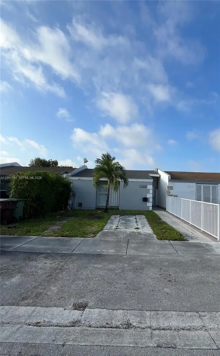 1900 W 72nd St, Hialeah, FL 33014 - Image #1