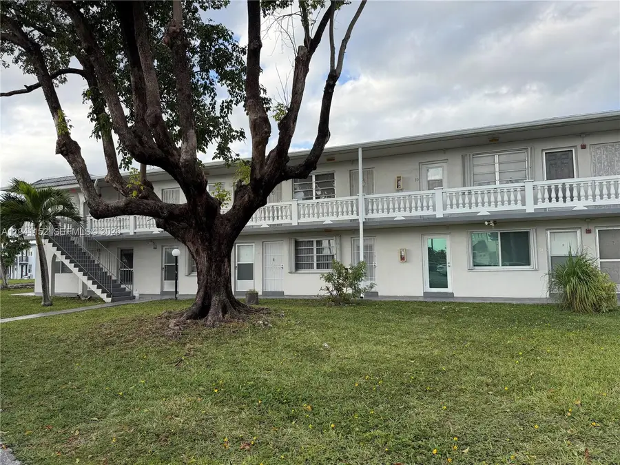 165 NE 203rd Ter #30, Miami Gardens, FL 33179 - Image #2