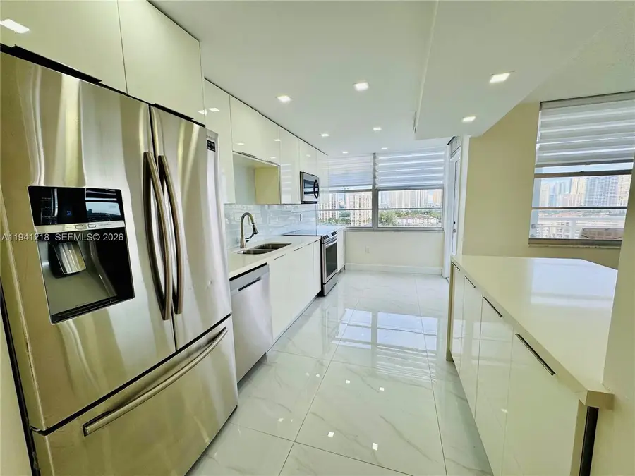 18041 Biscayne Blvd #1605, Aventura, FL 33160 - Image #3