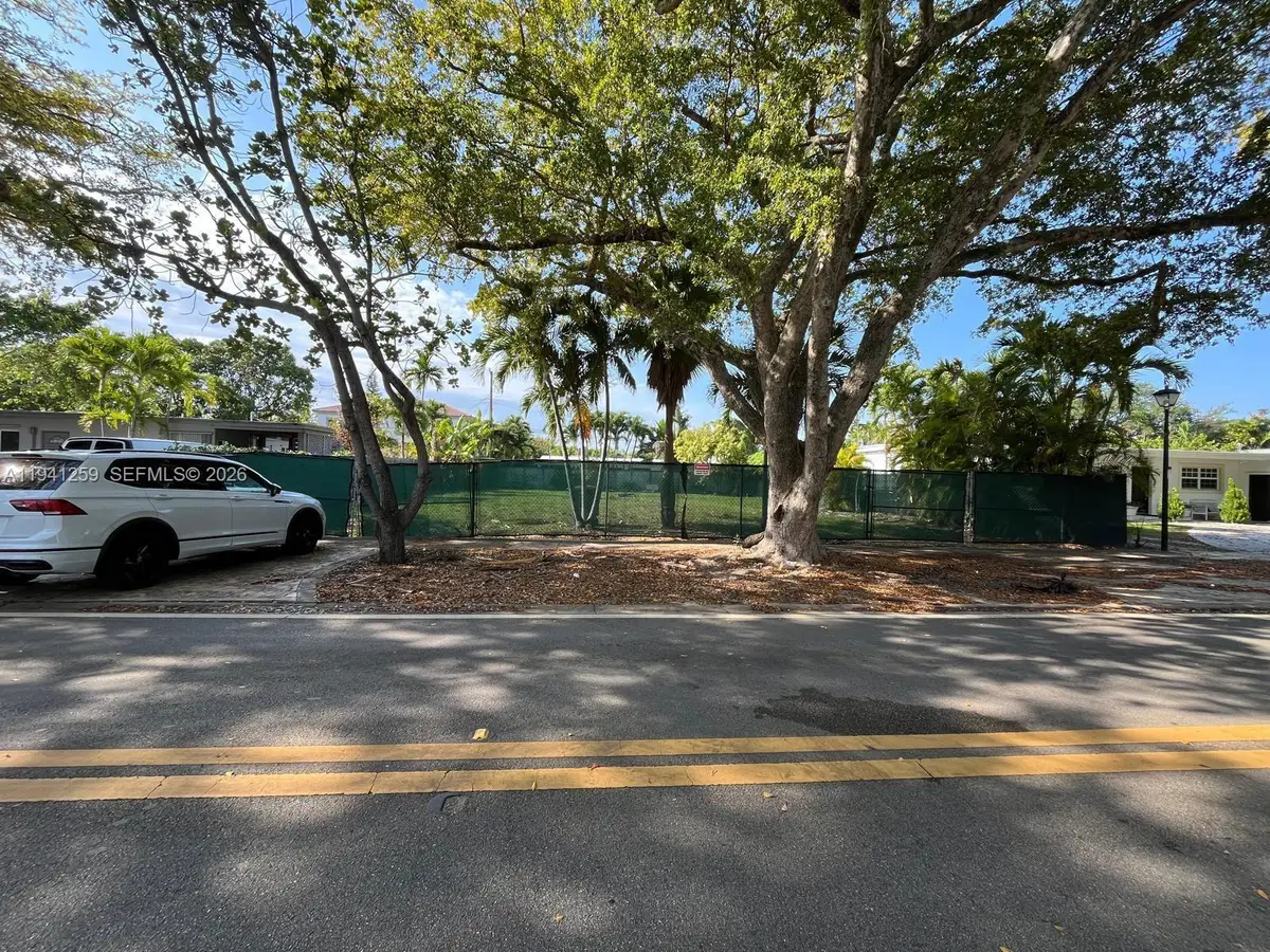 1920 Keystone Blvd, North Miami, FL 33181 - Image #1