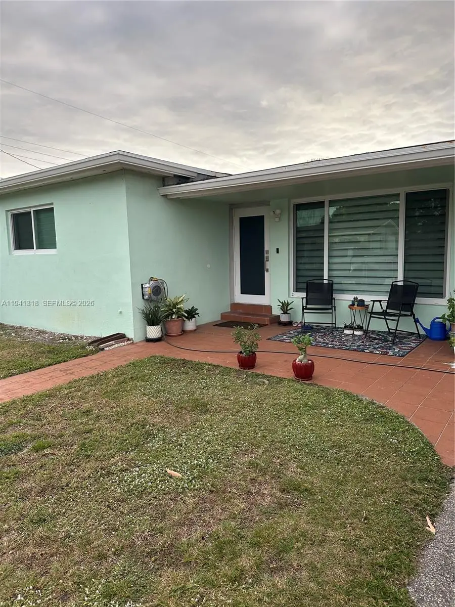 410 N 74th Ave, Hollywood, FL 33024 - Image #2