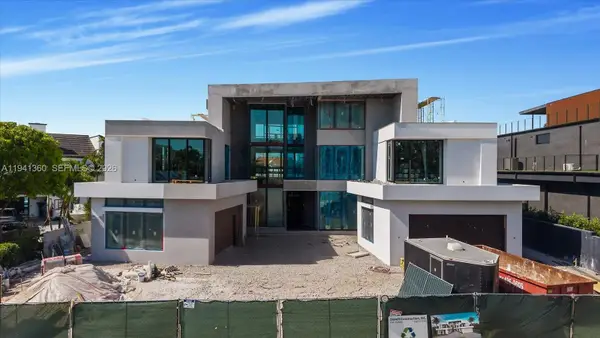 725 Middle River Dr, Fort Lauderdale, FL 33304