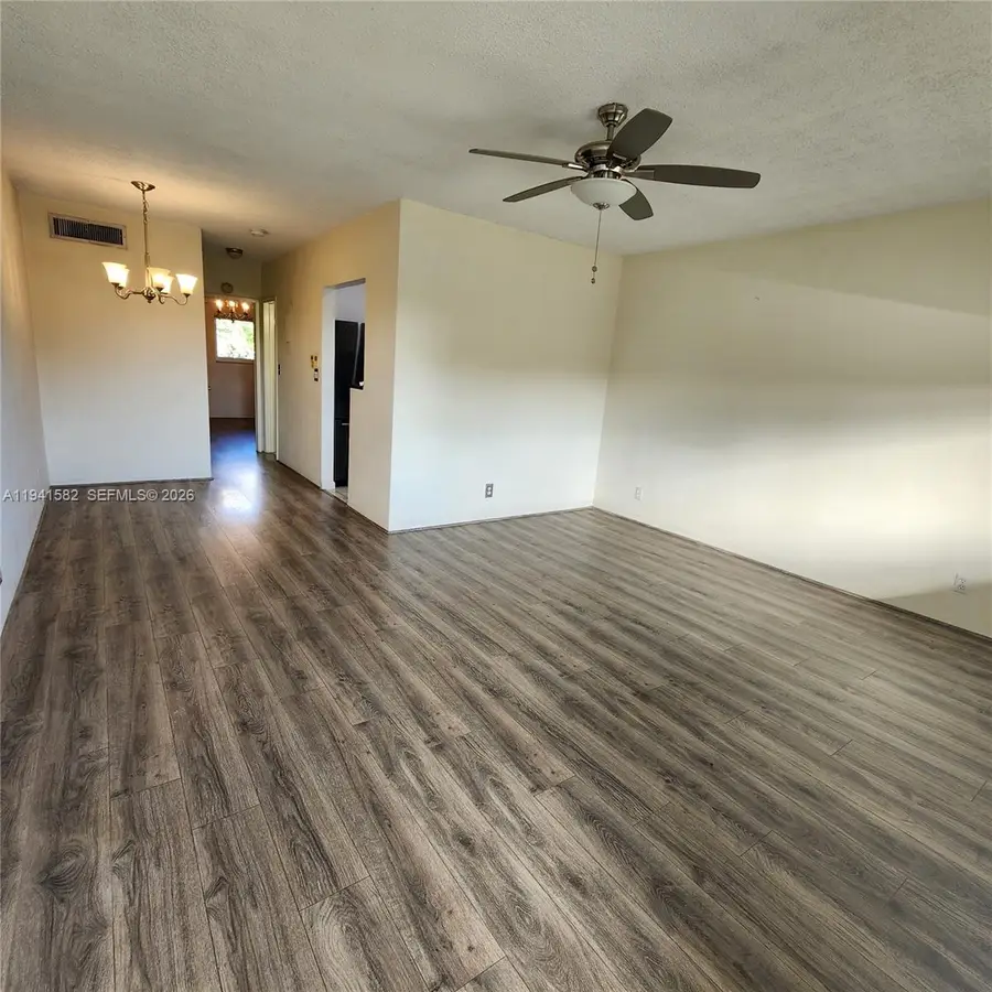 2170 NE 51st Ct #B23, Fort Lauderdale, FL 33308 - Image #3