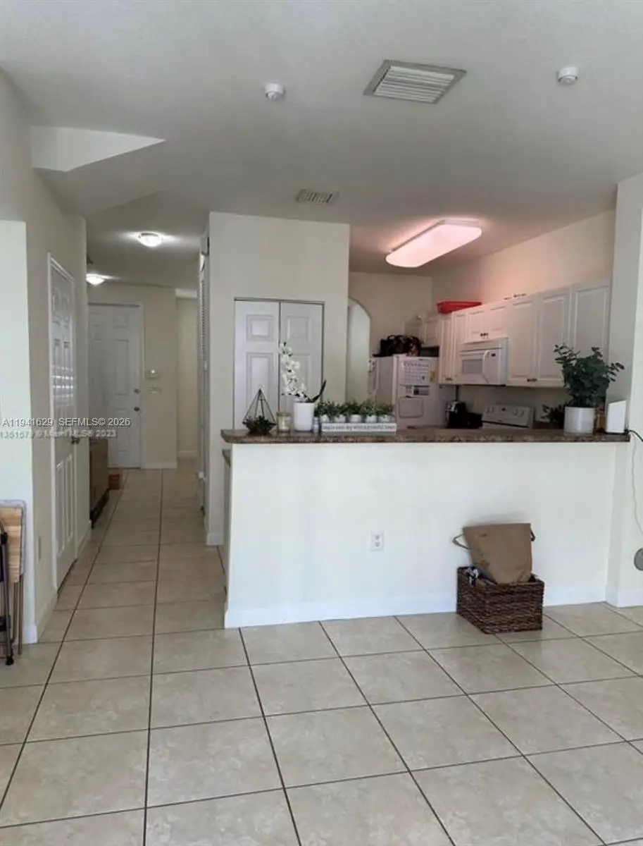 152 SE 29th Ave #4, Homestead, FL 33033 - Image #1